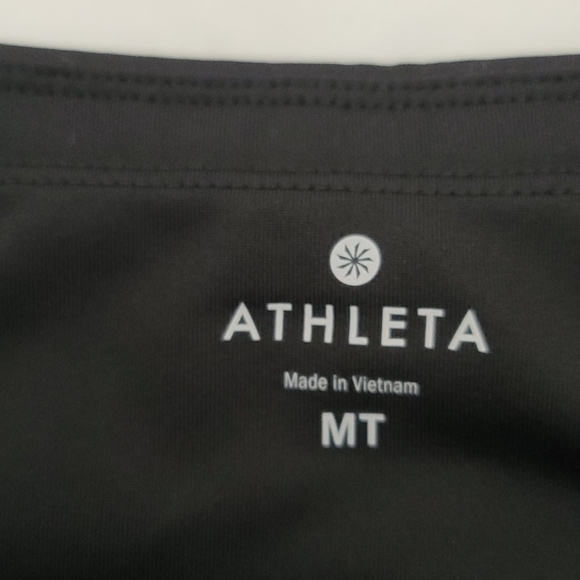 Athleta medium tall Capri NWOT - Picture 2 of 6